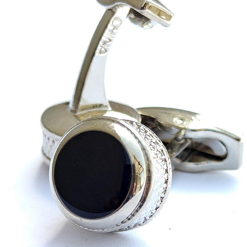 Metal cufflinks with artistic Design and attractive colors