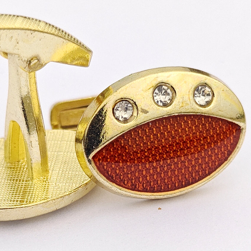 Metal cufflinks with artistic Design and attractive colors 00081