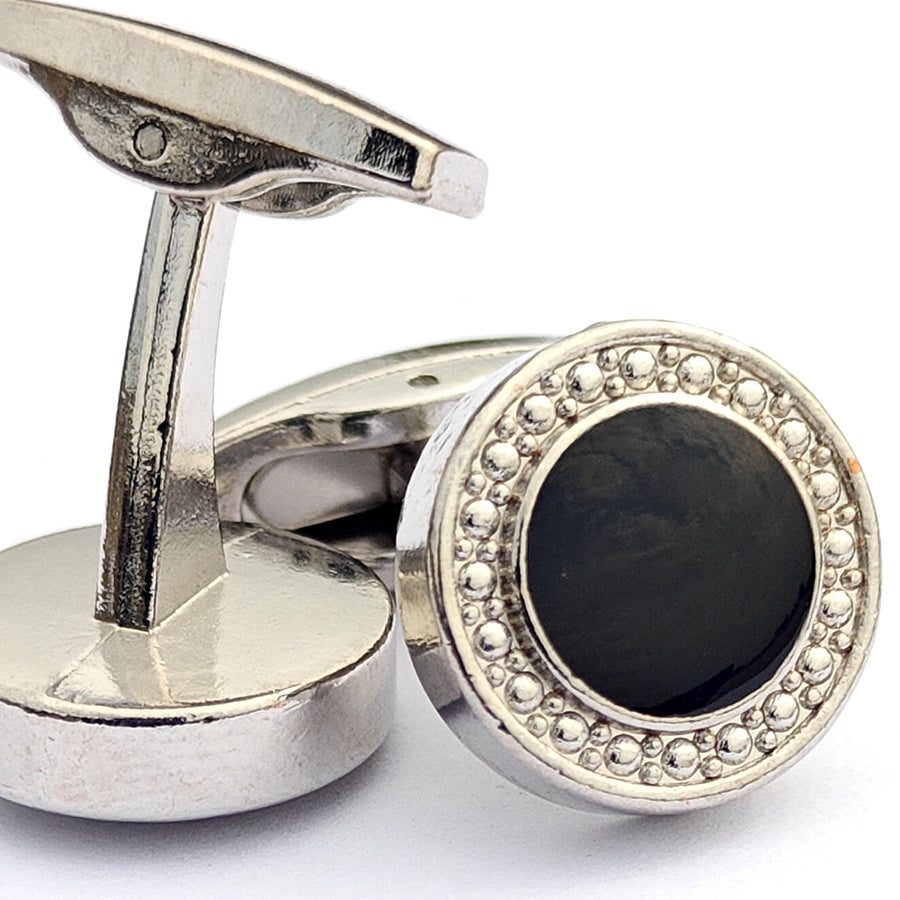 Metal cufflinks with artistic Design and attractive colors